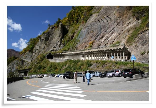 ヘアピンカーブとトンネル 15.10.14