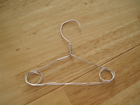 ワイヤーハンガー