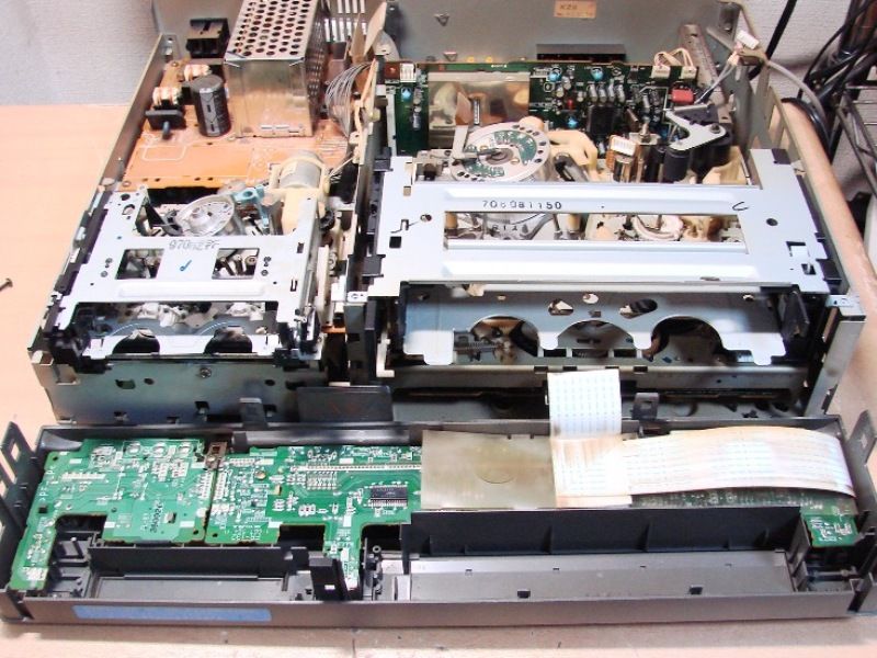 8ミリビデオ 修理WV-TW2②VHS動作しないｷｬﾌﾟｽﾀﾝﾎｲｰﾙﾌﾟｰﾘｰ | . .8ミリ