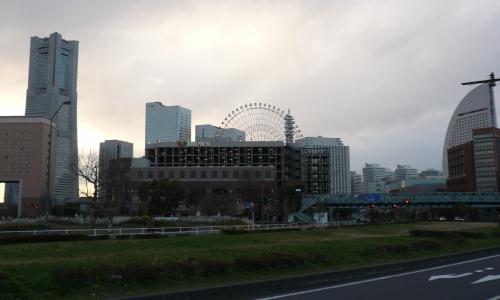 横浜７