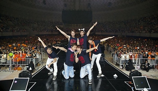 shinhwa KOBE3.jpg