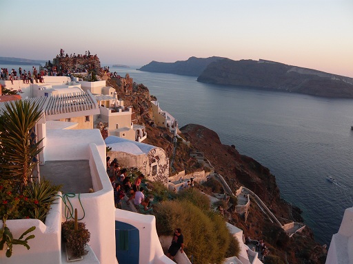 Oia sunset 2.jpg