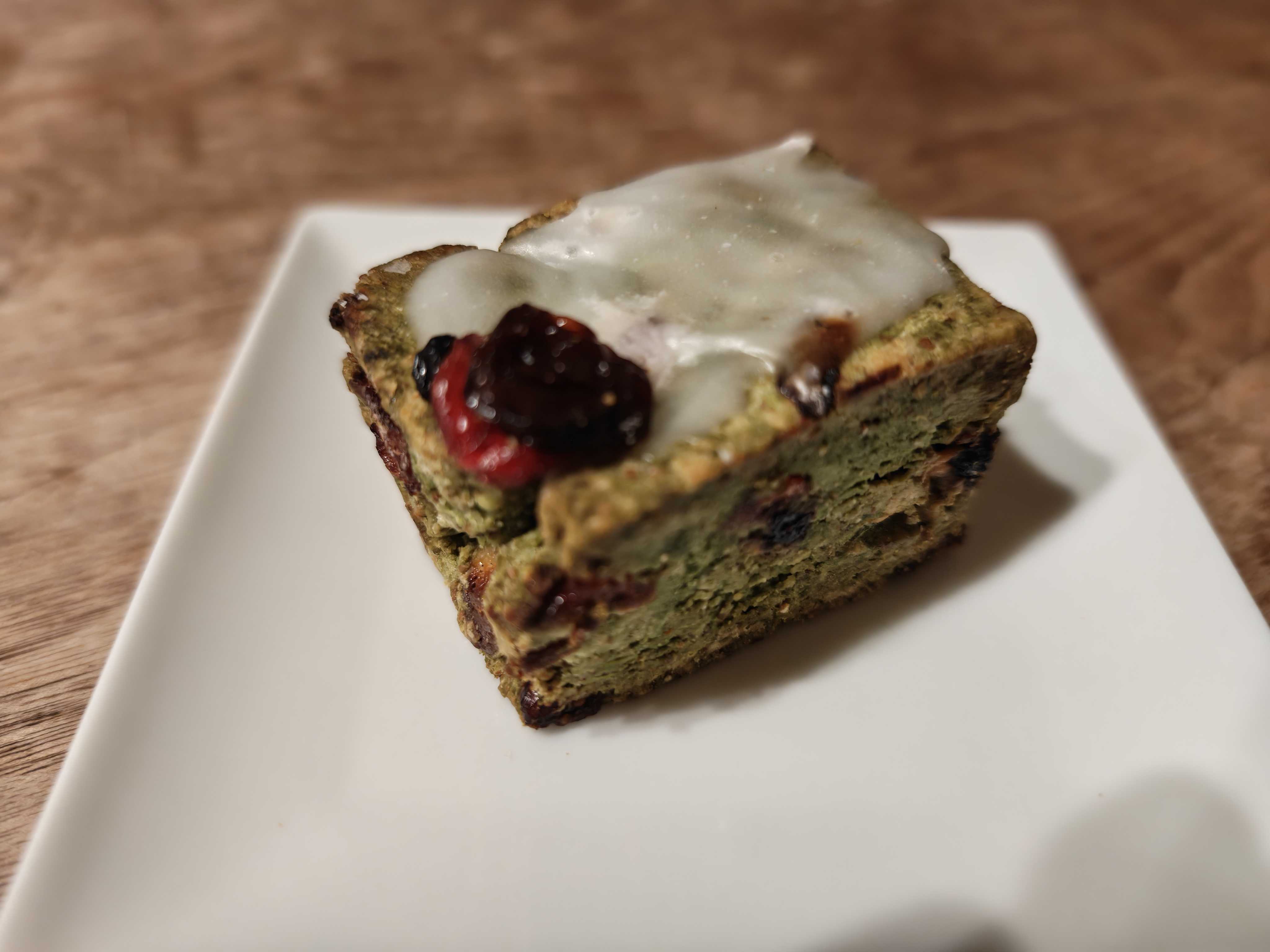 参宮橋駅　Gris bagel(グリズベーグル)　ピスタチオミックスベリースコーン