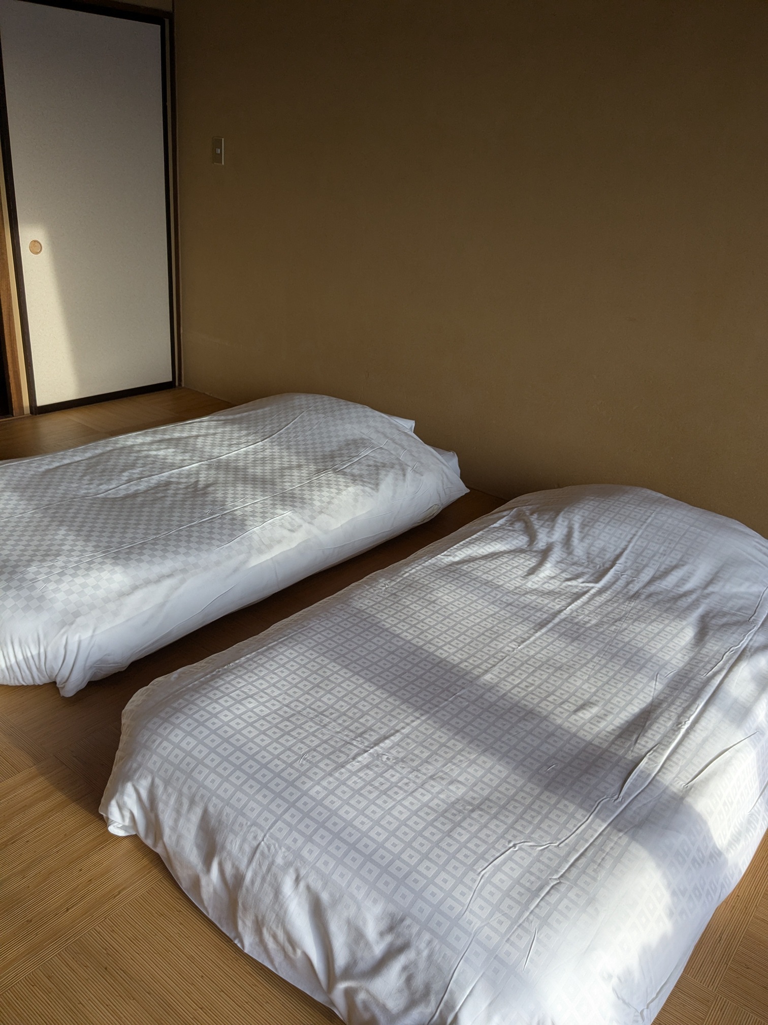 長野県湯田中温泉　ホテル＆リゾート山の内ヒルズ　ジャパニーズツイン　室内