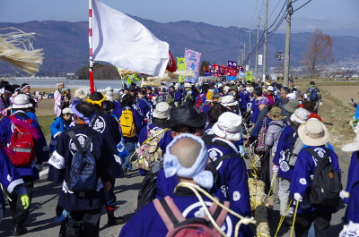 御柱祭160402-2