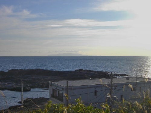 城ヶ島灯台伊豆大島 (500x375).jpg