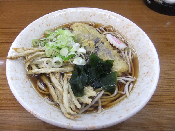 島根４丁目・たまものかけそば＋茄子天＋ごぼう天１