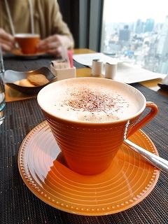 マンダリンオリエンタルホテル　ケシキ　カプチーノ　ランチ