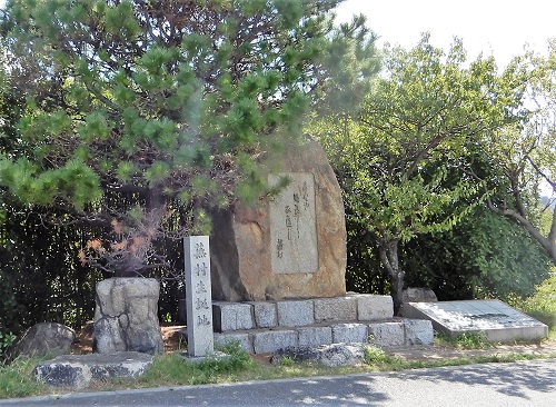 蕪村句碑 (1).JPG