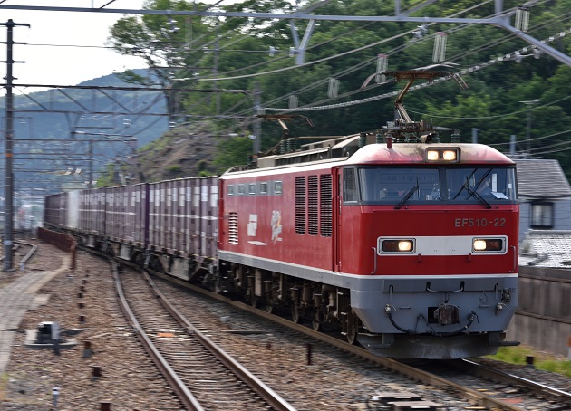 EF510-22 2015.05.08 3095レ.jpg