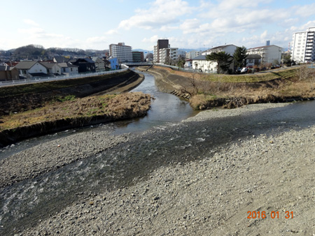 ７湯殿川河口.jpg