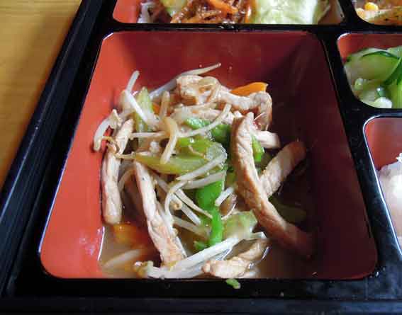 アメリカンステーションの「豚肉と野菜のスタミナ炒め」-2♪