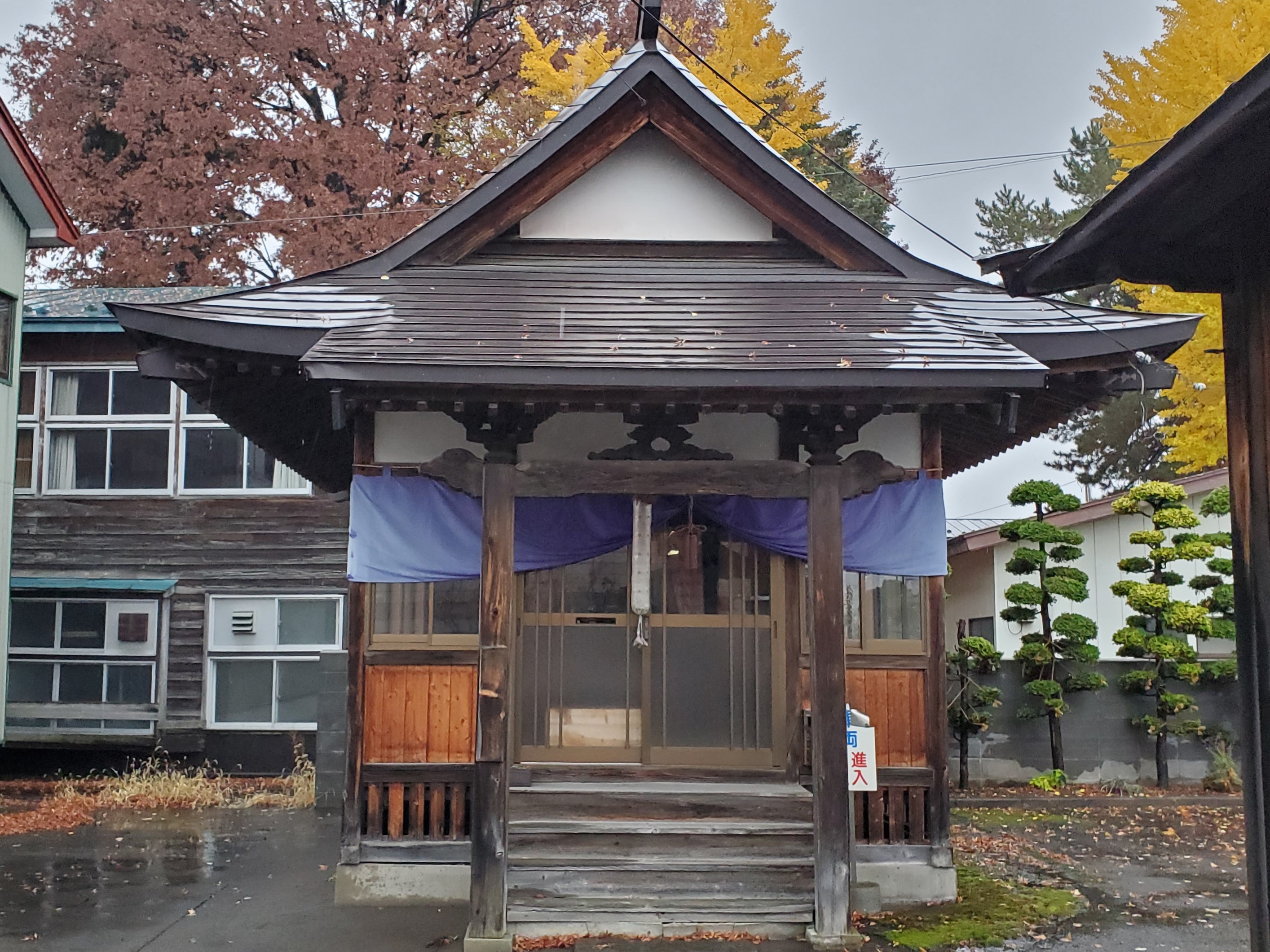 三十二番札所：法隆山 長寿院 地蔵堂 猫突き不動の伝説残る寺院