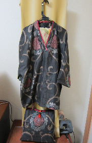 和布で洋服