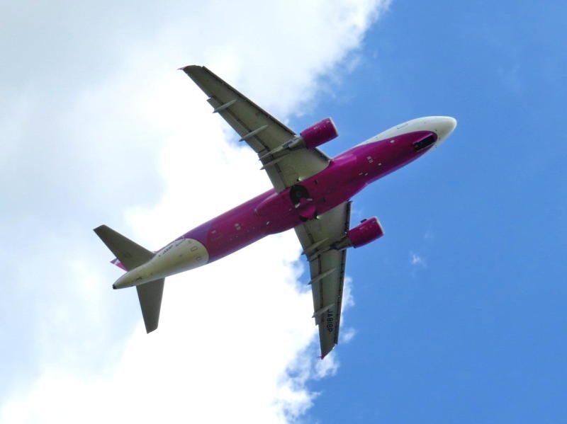 ひとりで飛行機を眺めてきた。 しゅうとゆうこの日帰り応援ドライブ！頑張れ大分トリニータ！ 楽天ブログ