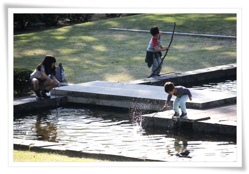 樹木公園-26 水遊び-1 13.4.28