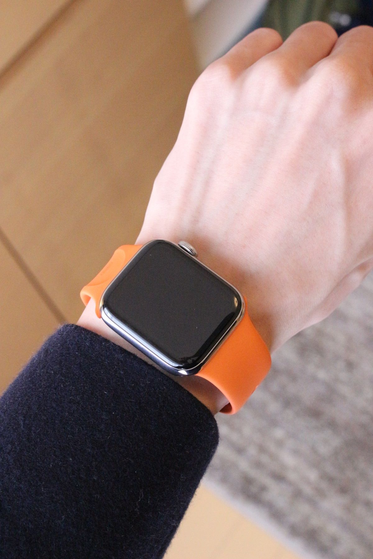 Hermèsオレンジスポーツバンド 新品Apple Watch アップルウォッチ-