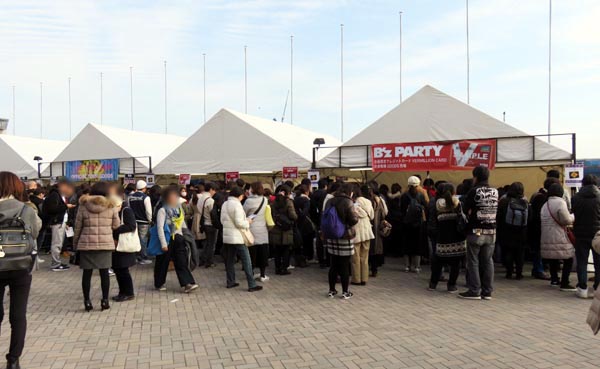 4 福岡 グッズ売場 初日1459.JPG