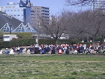 304公園で保育園児親子ゲーム