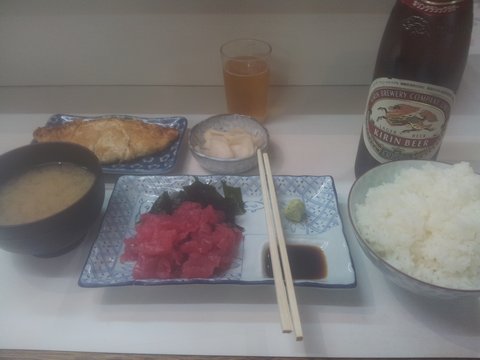 朝食