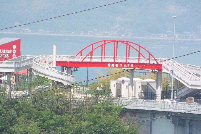 坪井広場横断歩道橋 