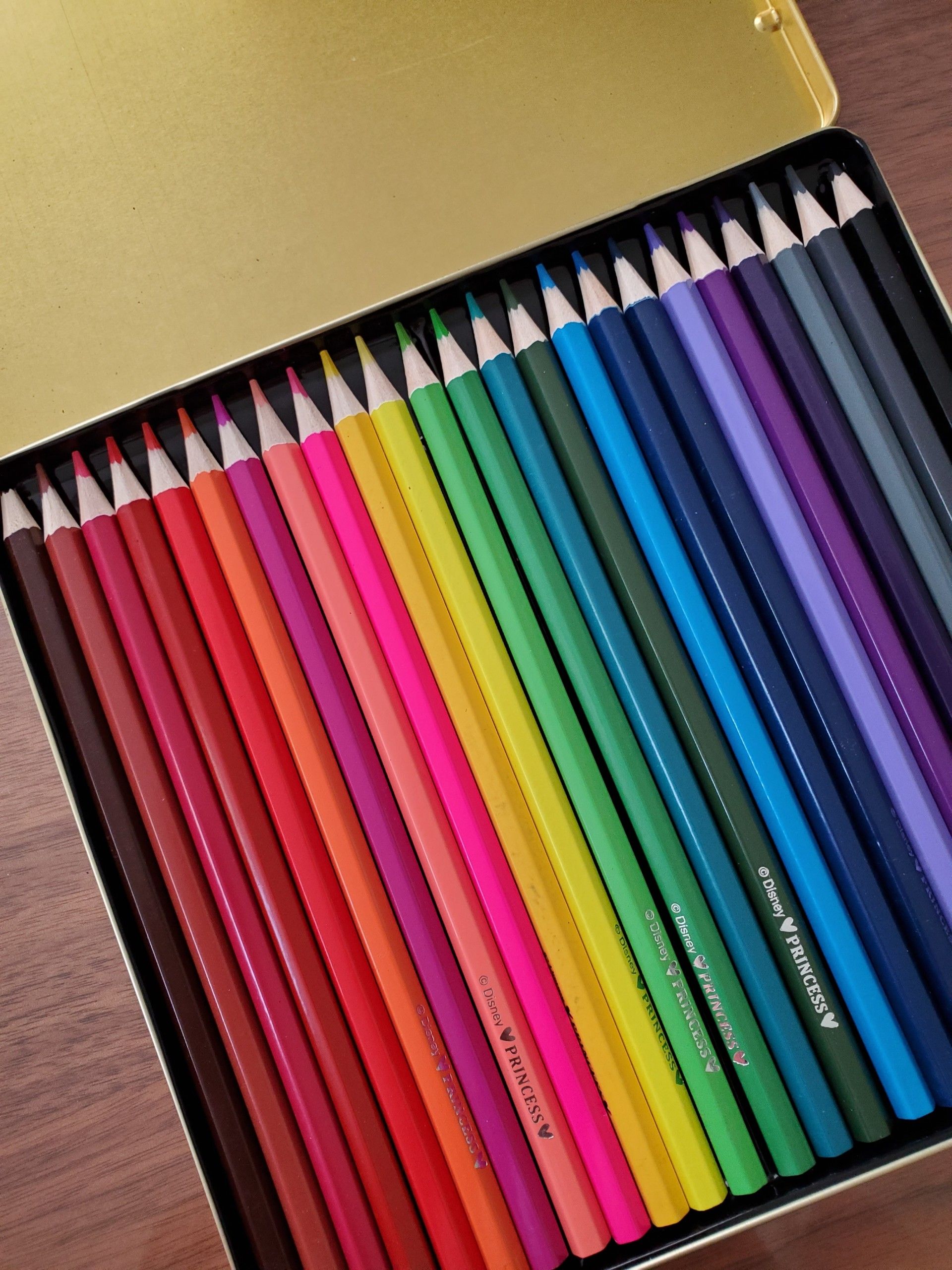 ディズニー 24色の色鉛筆が298円 Happy 育児日記 楽天ブログ