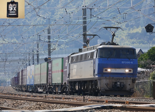 EF200-6 2016.03.17 1054レ.JPG