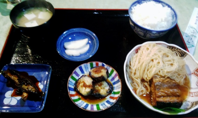 2014_1011_185509-IMG_20141011_185510 (640x381).jpg