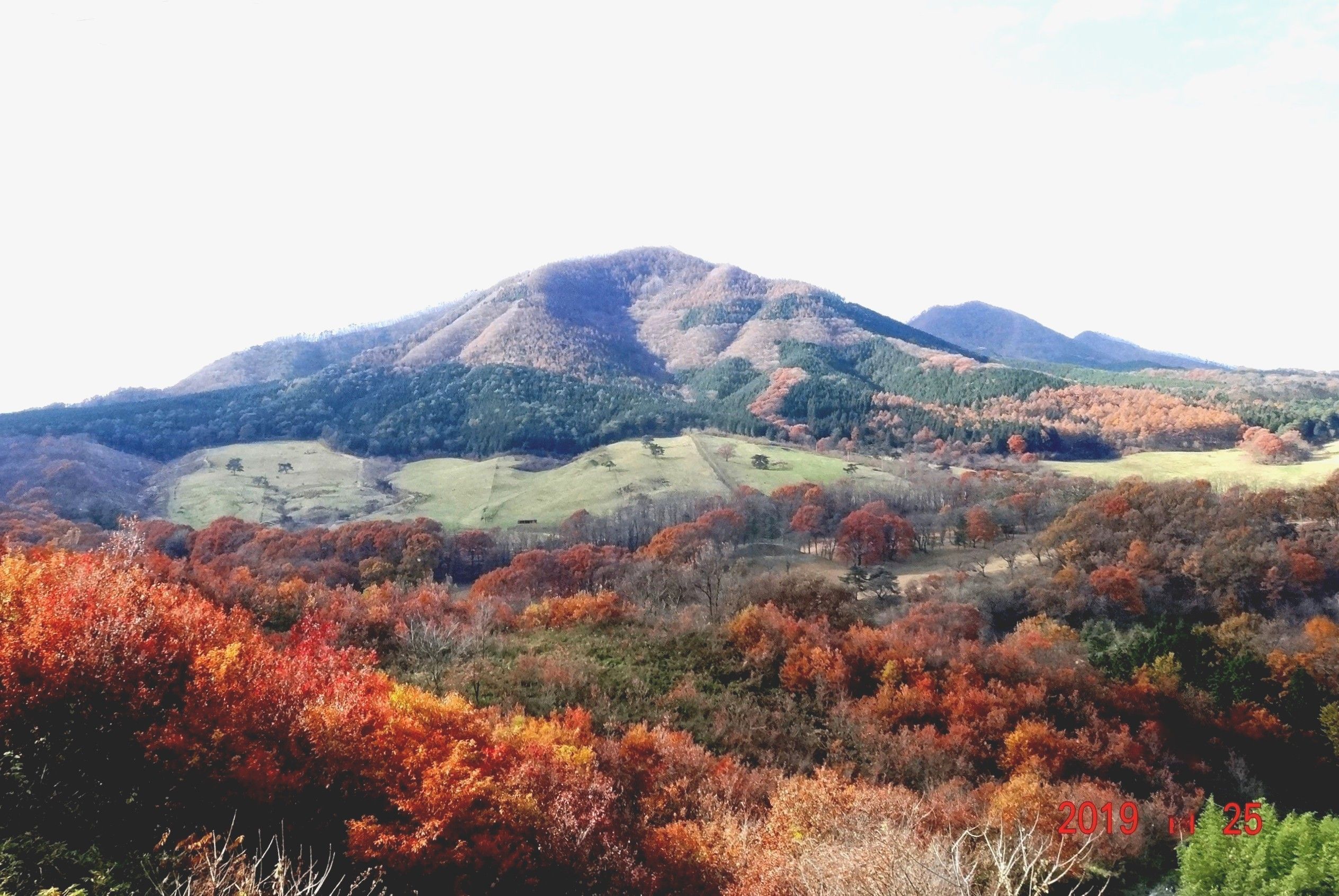 盆地が広がる 高山村 で紅葉ドライブ １１月２５日 山と空が友だち ドローン空撮ハイキング 楽天ブログ