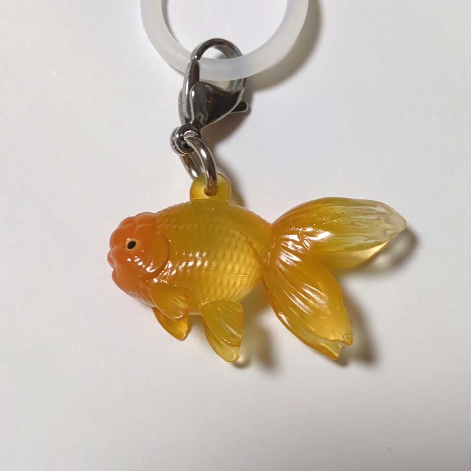 商品レビュー】めじるしアクセサリー 雨空金魚（後編） | きんぎょ警報
