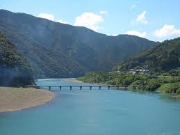 岩間沈下橋