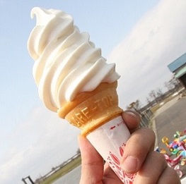 ソフトクリーム(アース）ブログ.jpg