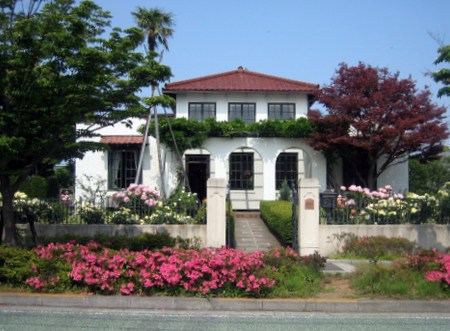 山手１１１番館