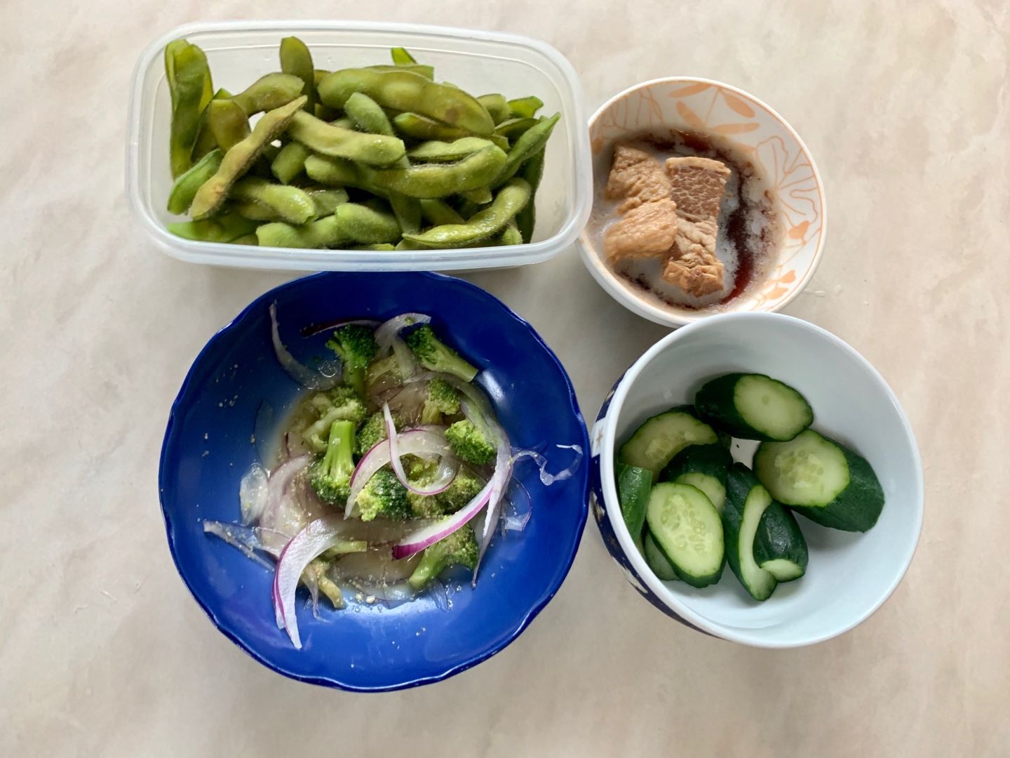 朝食は 豚の角煮 枝豆 ブロッコリー 紫玉ねぎの胡麻和え 胡瓜のぬか漬け ナン タコスミート レタス 紫玉ねぎ Music Land 私の庭の花たち 楽天ブログ