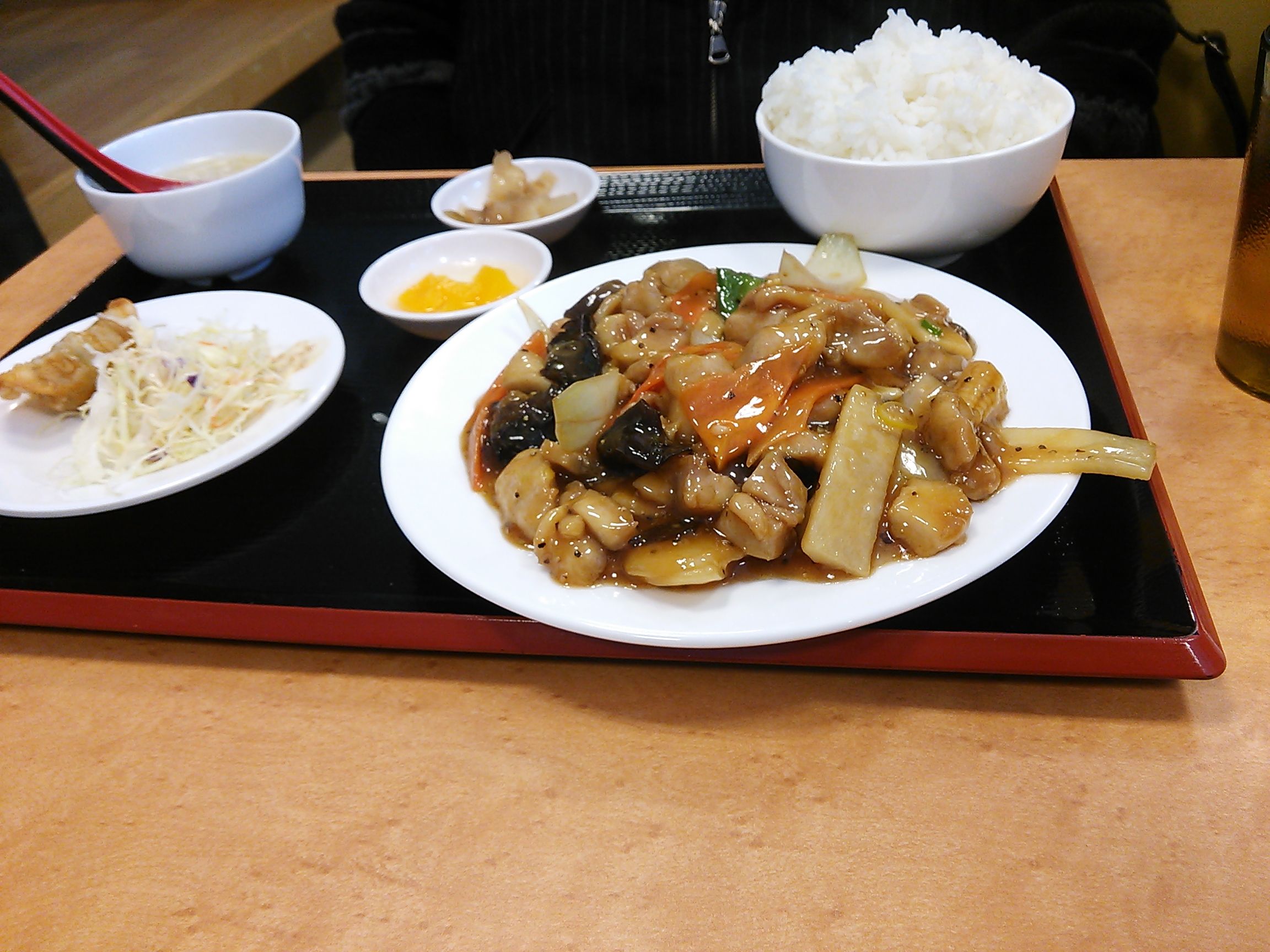 鶏肉の黒胡椒炒めランチ