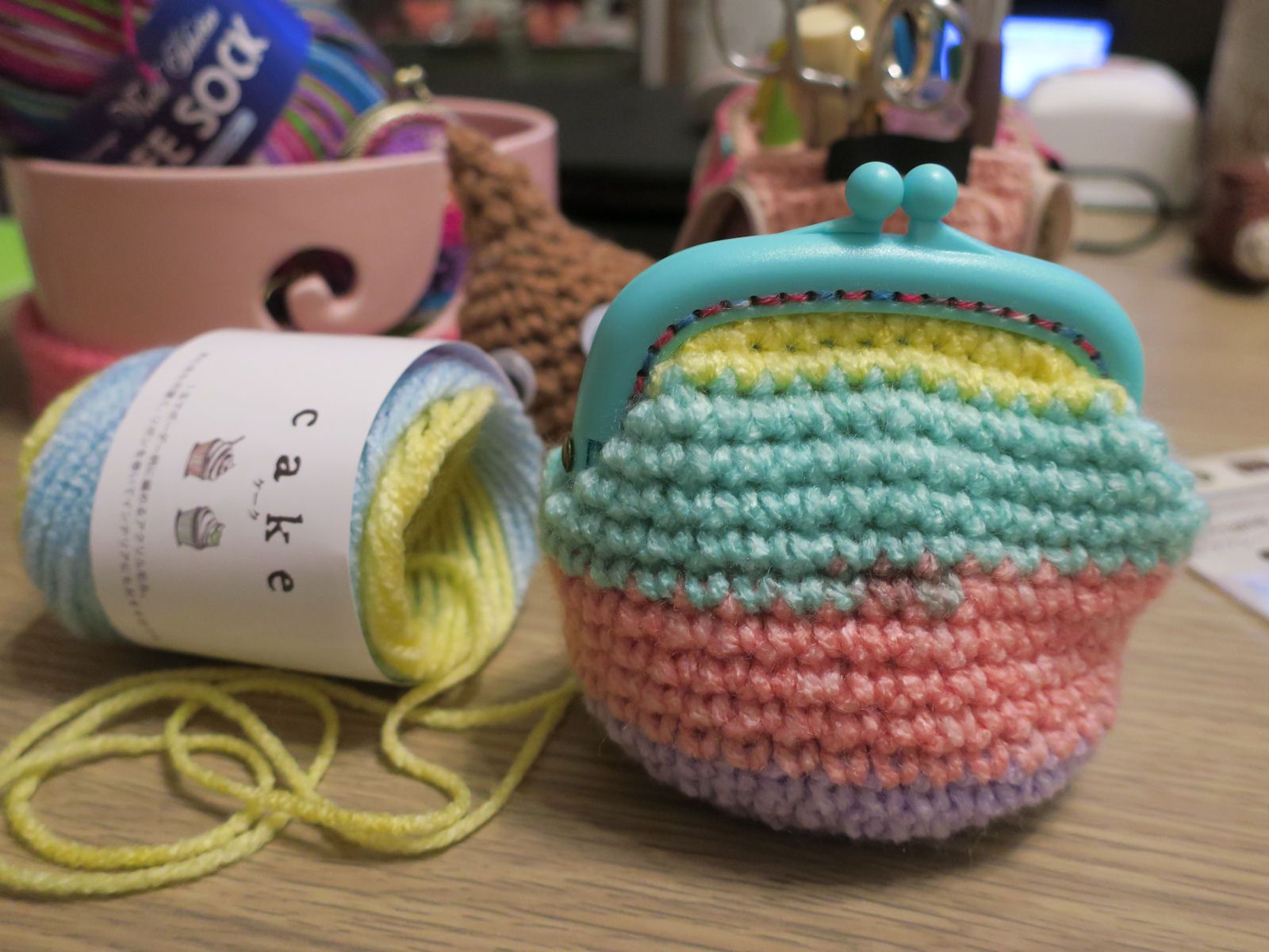 編むより縫い付けに時間かかった…