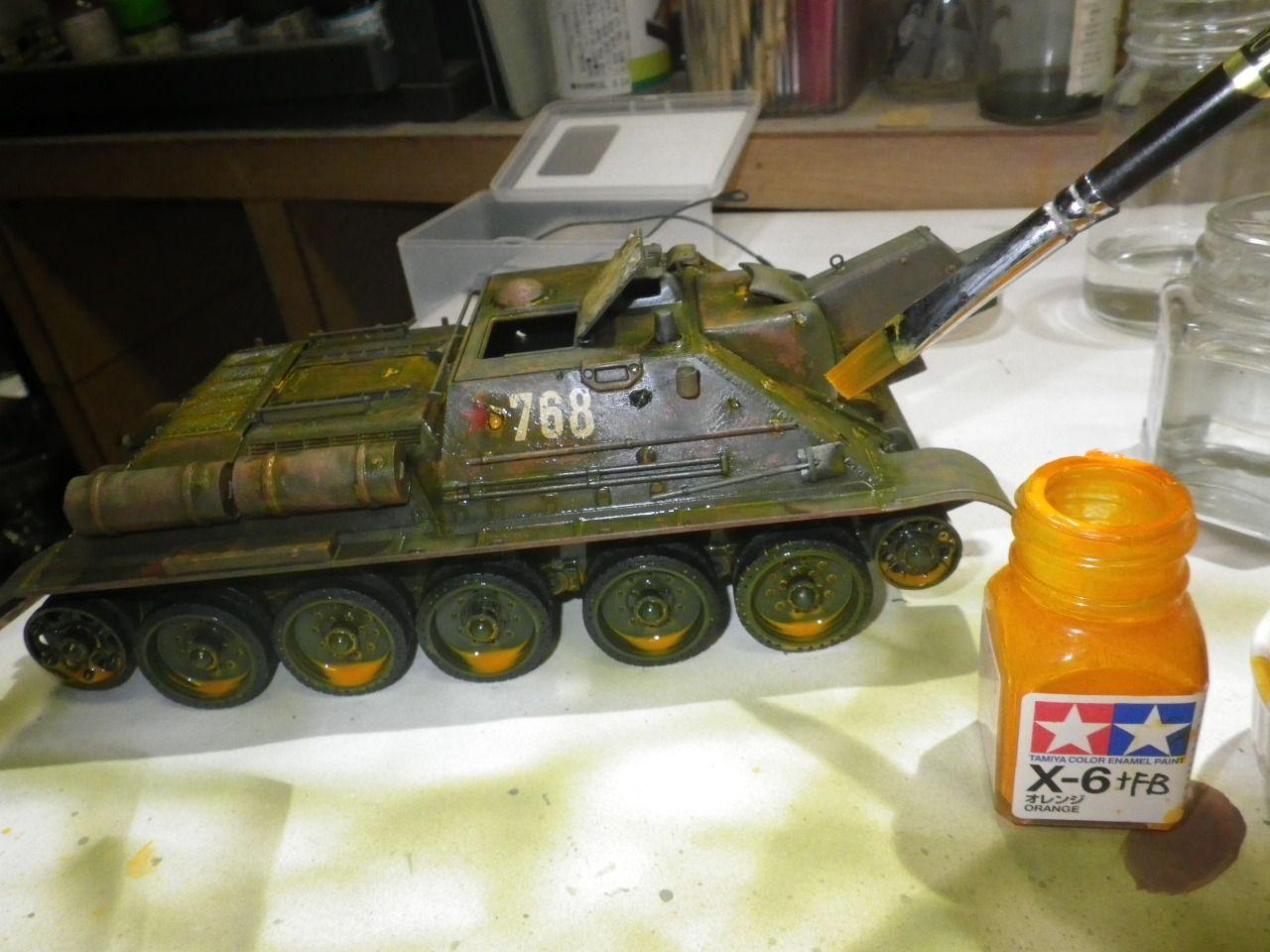 2019_0421ﾀﾐﾔ 1／35 ｿﾋﾞｴﾄ SU-122 襲撃砲戦車⑦撃破跡・影落・浮錆塗装