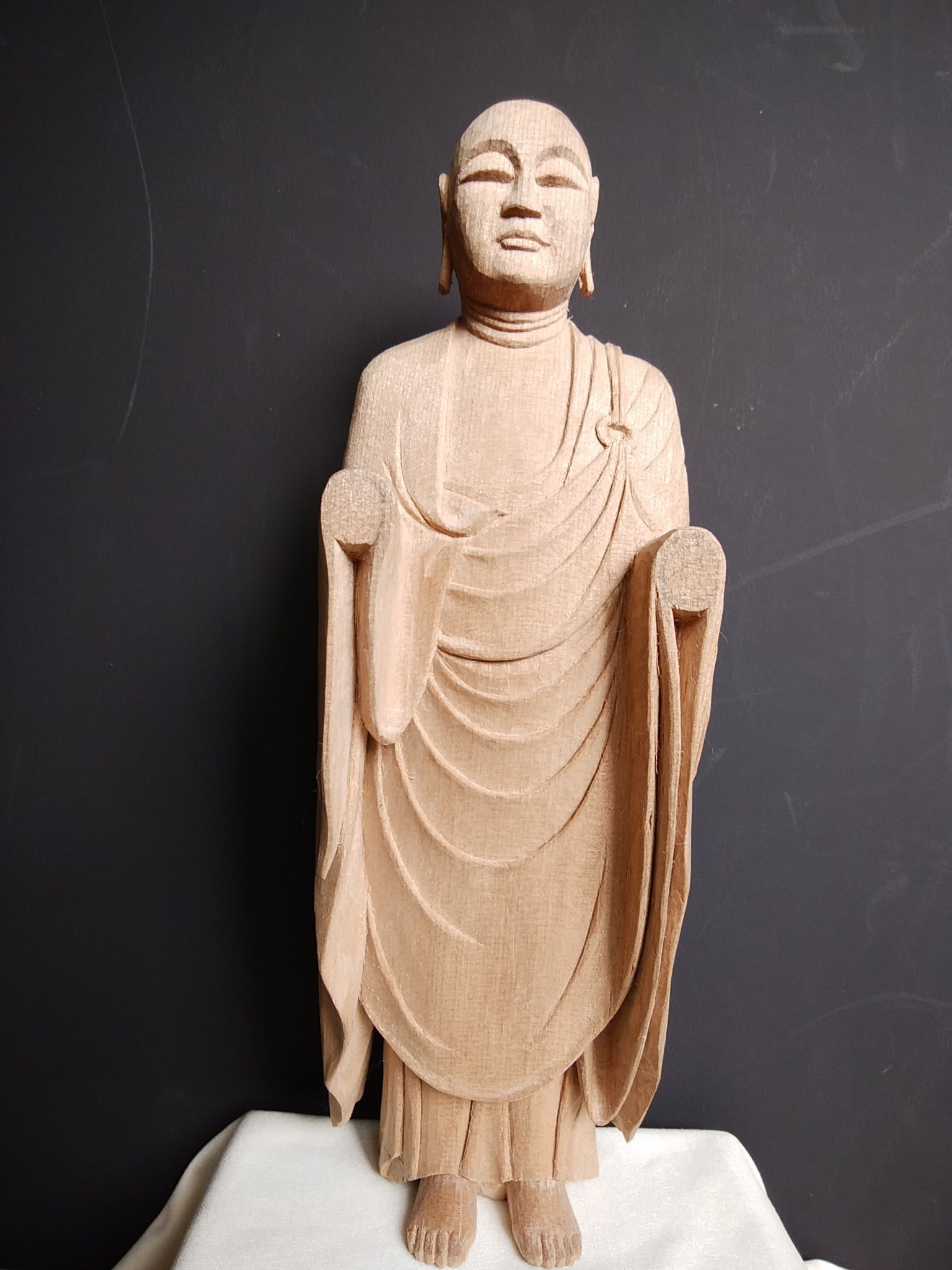 地蔵菩薩立像」耳首足ほぼ彫り終えました。 H31.04.11(木) | 仏像彫刻