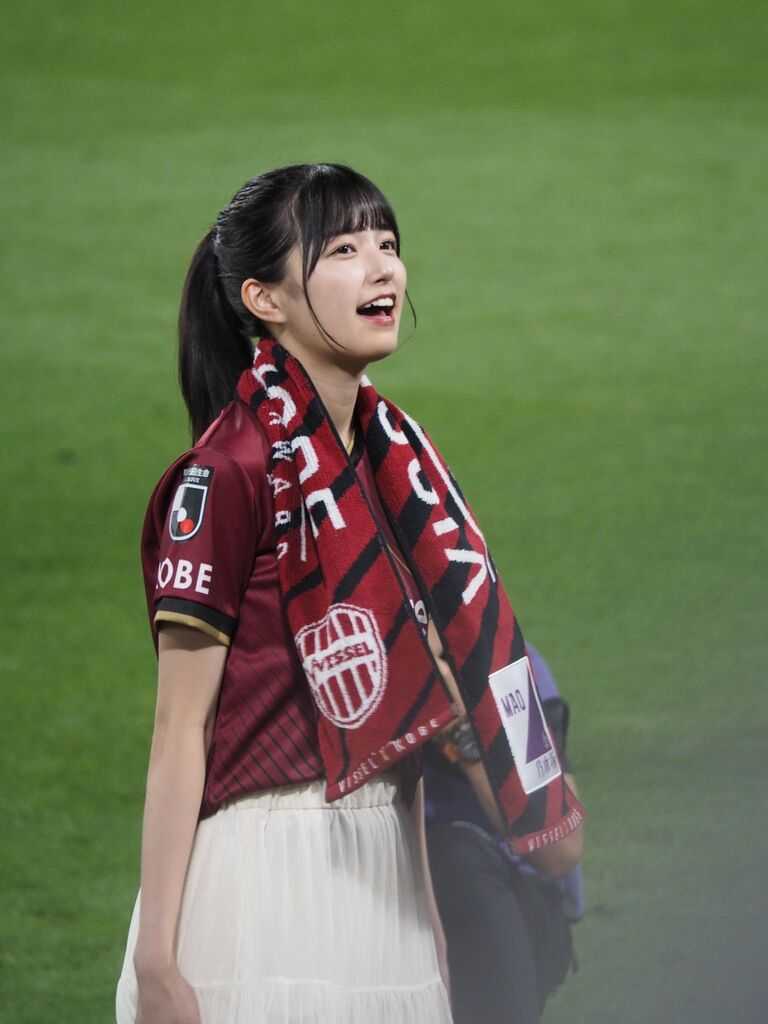 ☆乃木坂46♪五百城茉央⚽キックインセレモニーに登場！背番号46ユニ 