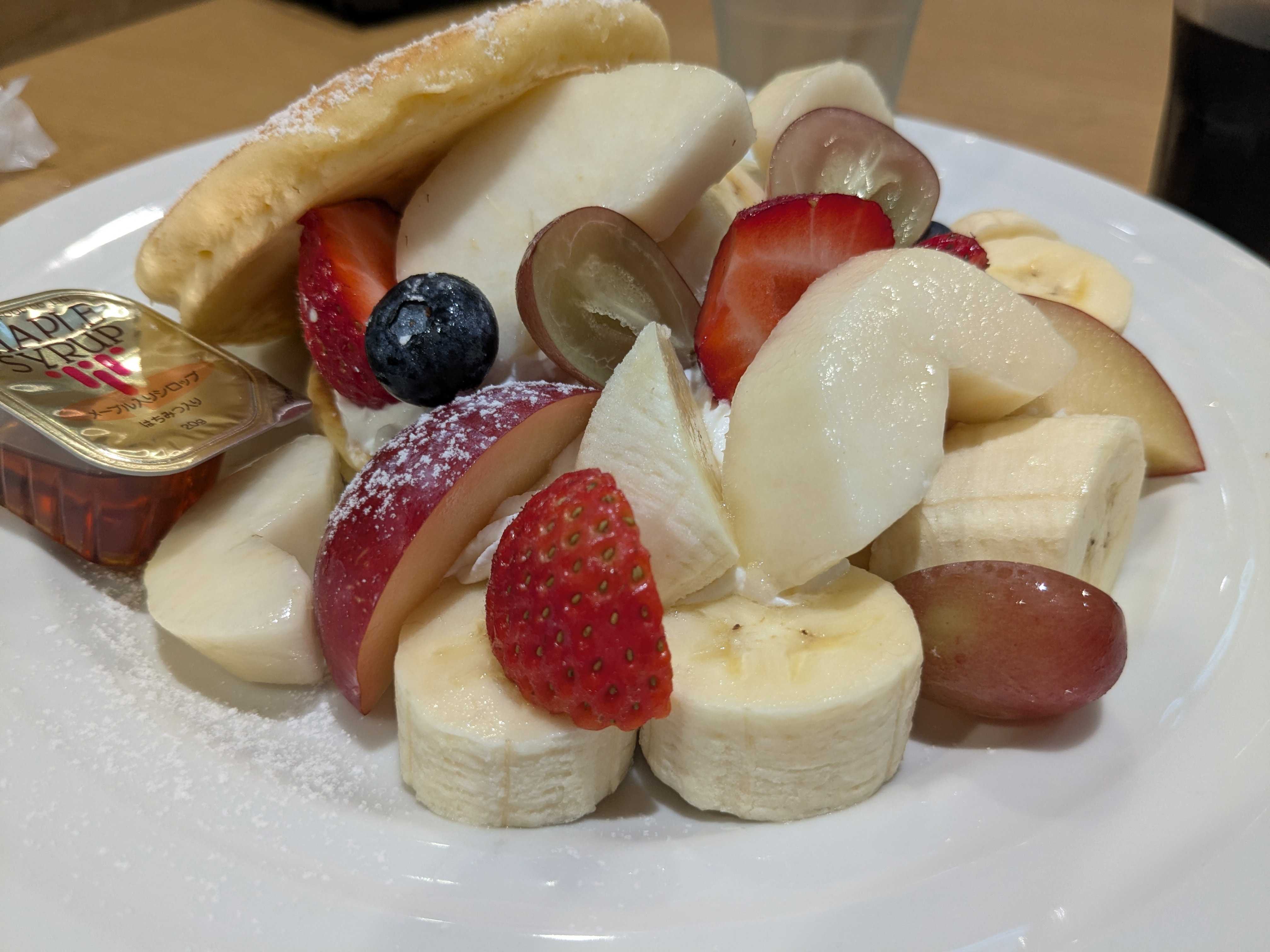 東京駅　子連れランチ　果実園リーベル　日替わりパンケーキ
