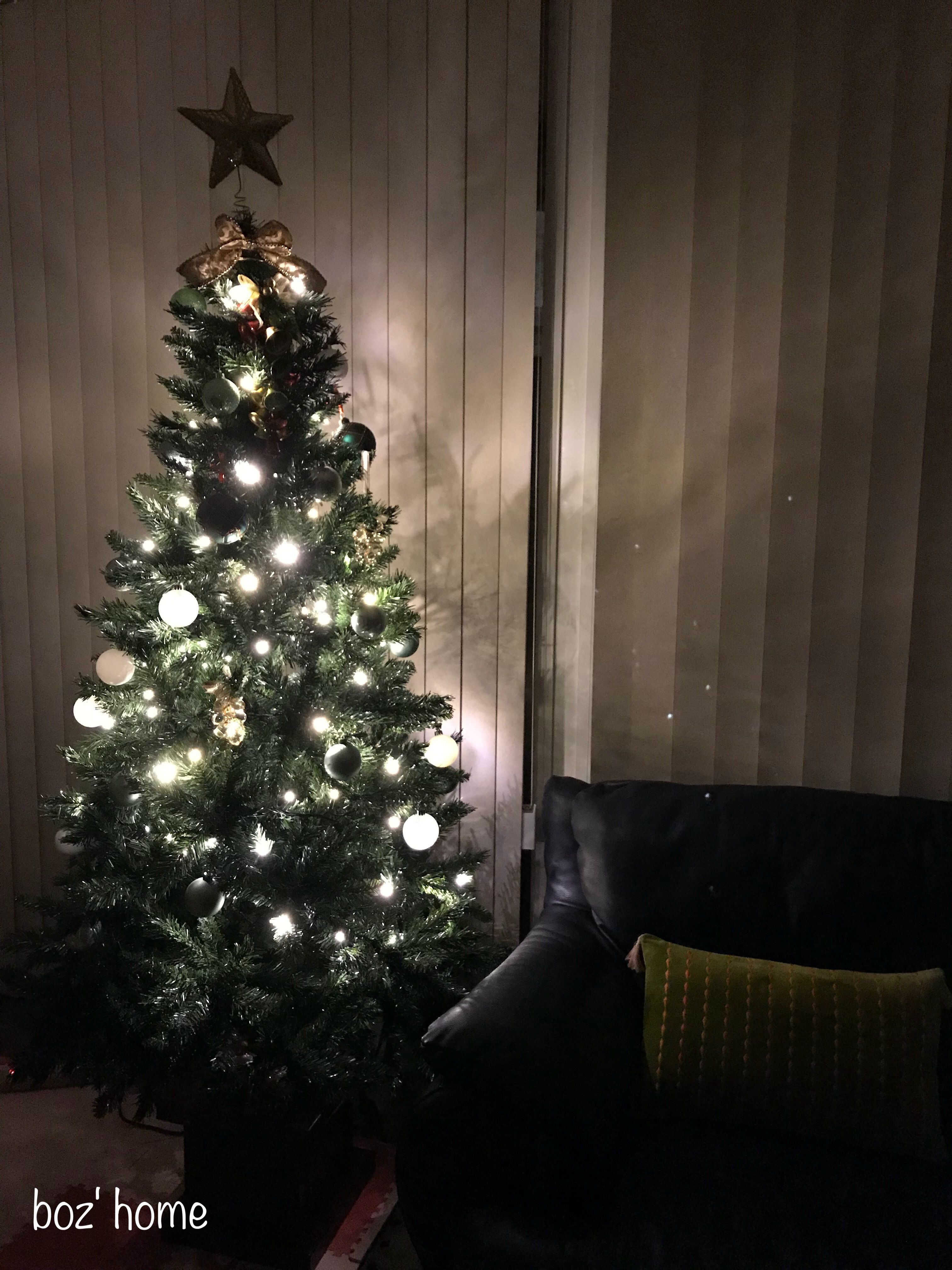 クリスマスツリー2017 ③ 〜LEDライト点灯〜 | boz' home - 楽天ブログ