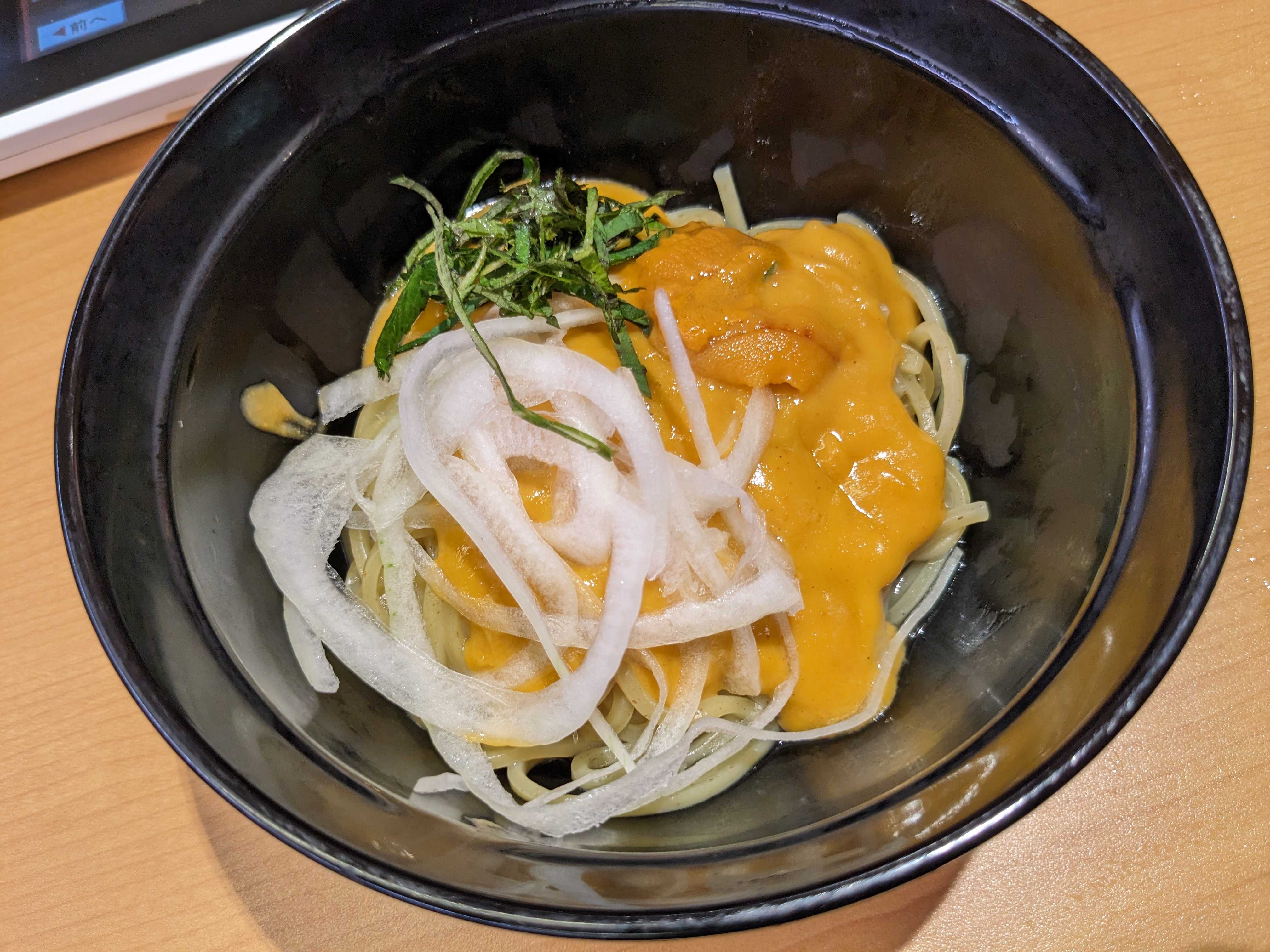 スシロー　期間限定濃厚うにまぜそば