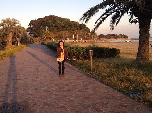 夕方ホテル付近を走る私