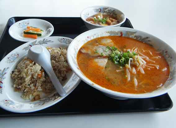 菊花楼の「タンタン麺やきめし定食」♪