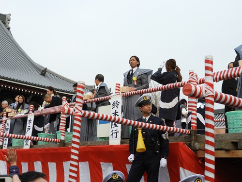 池上本門寺の豆まき