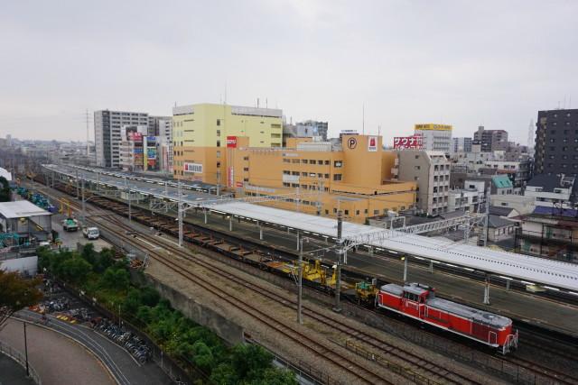 DE10牽引 新津チキ工臨返却 & こち亀バス4