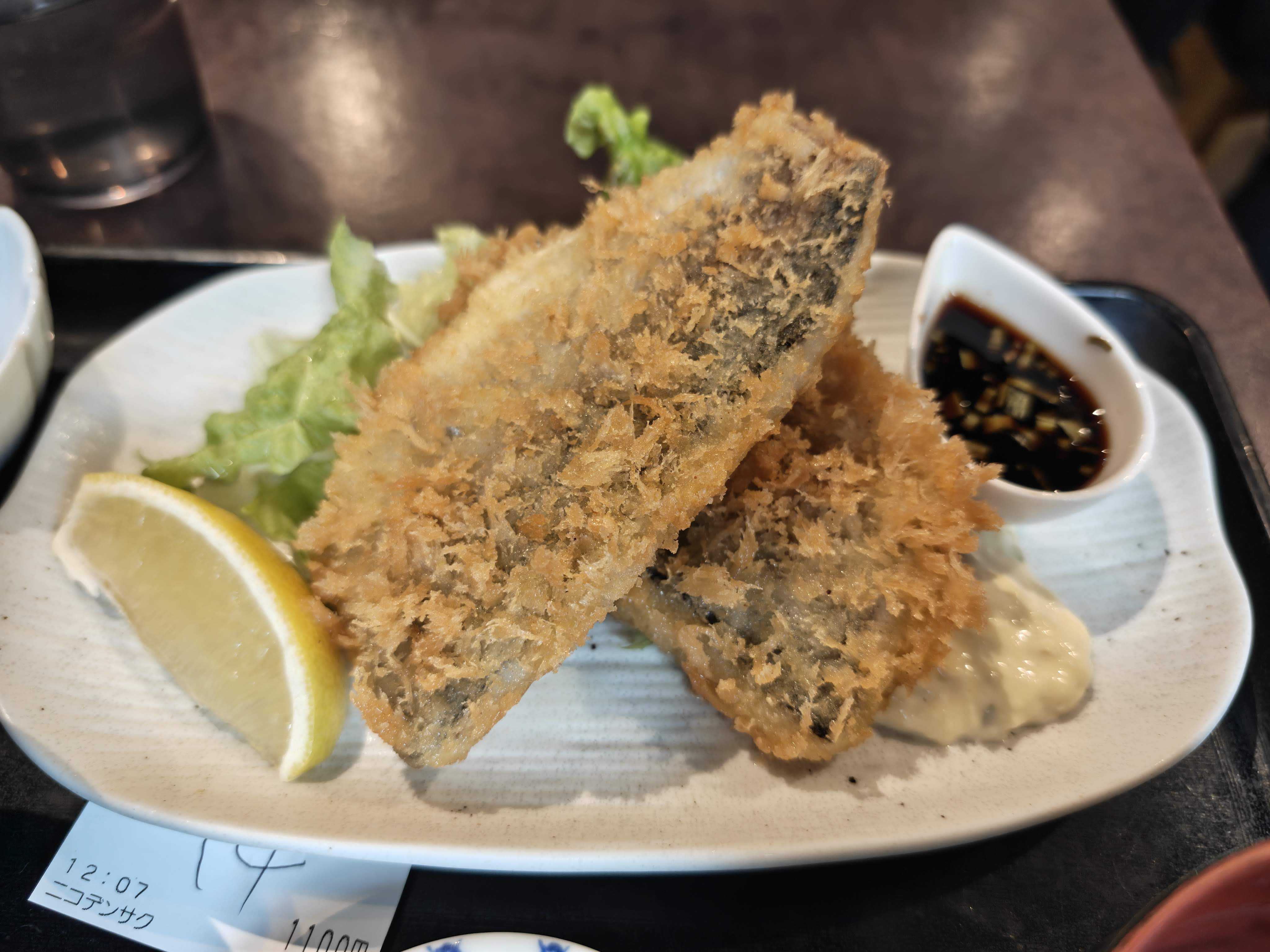 うなり　虎ノ門ひとりランチ　アジフライ定食