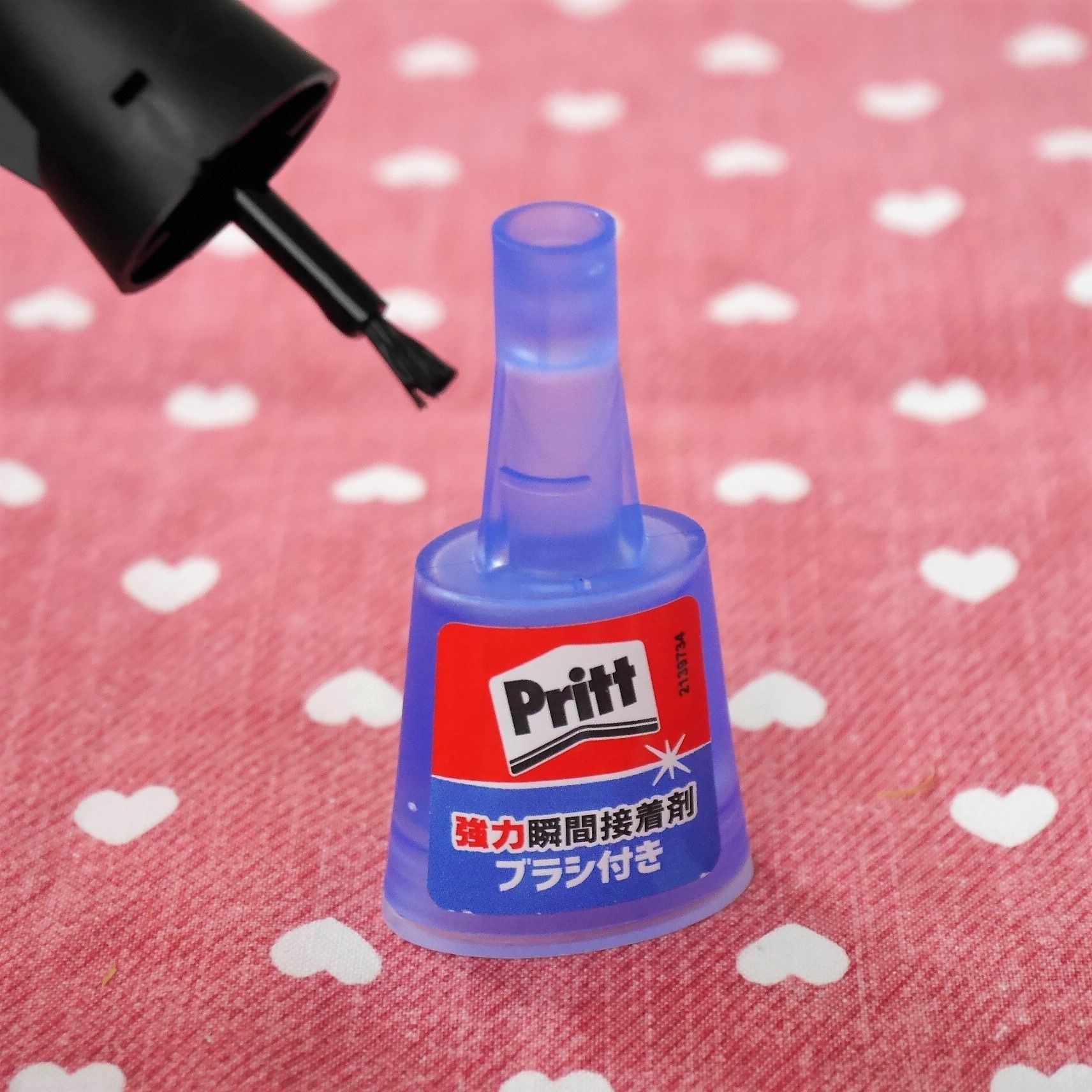 Pritt 強力瞬間接着剤 ブラシ付_ブラシup