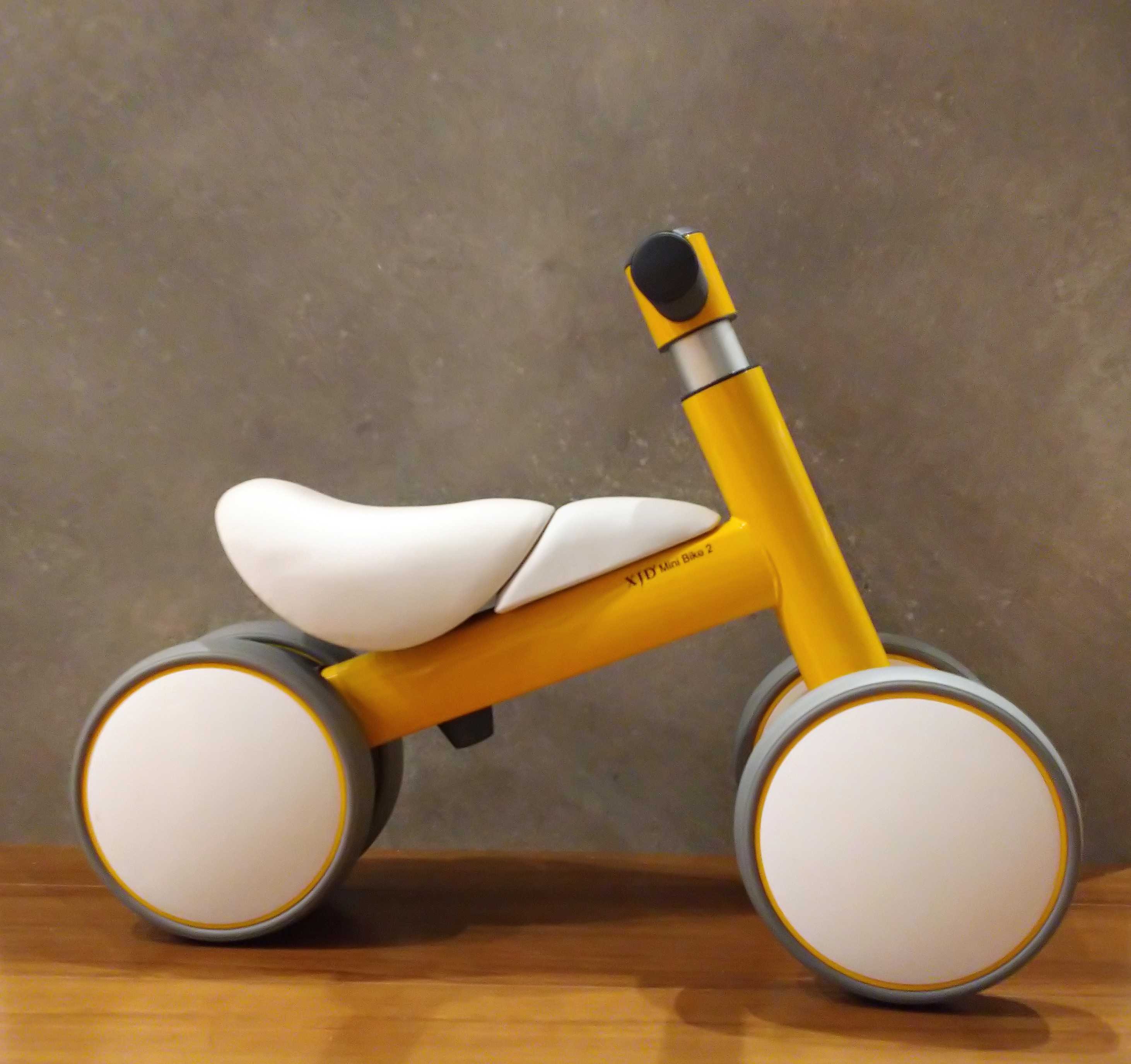 XJD 子供用ミニバイク mini bike 2 廃盤色 極美品 三輪車 自転車-