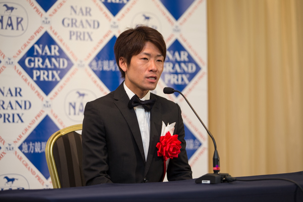 記者会見